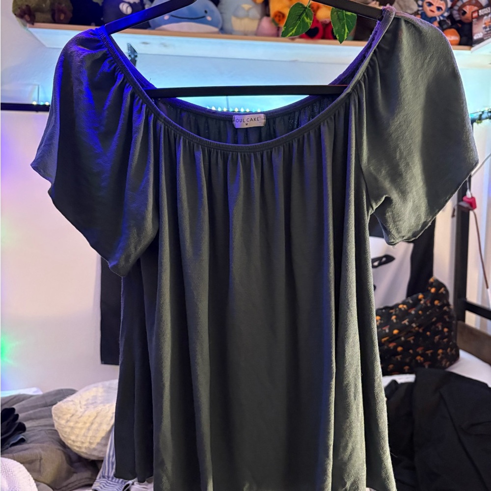 Chic Olive Green Blouse